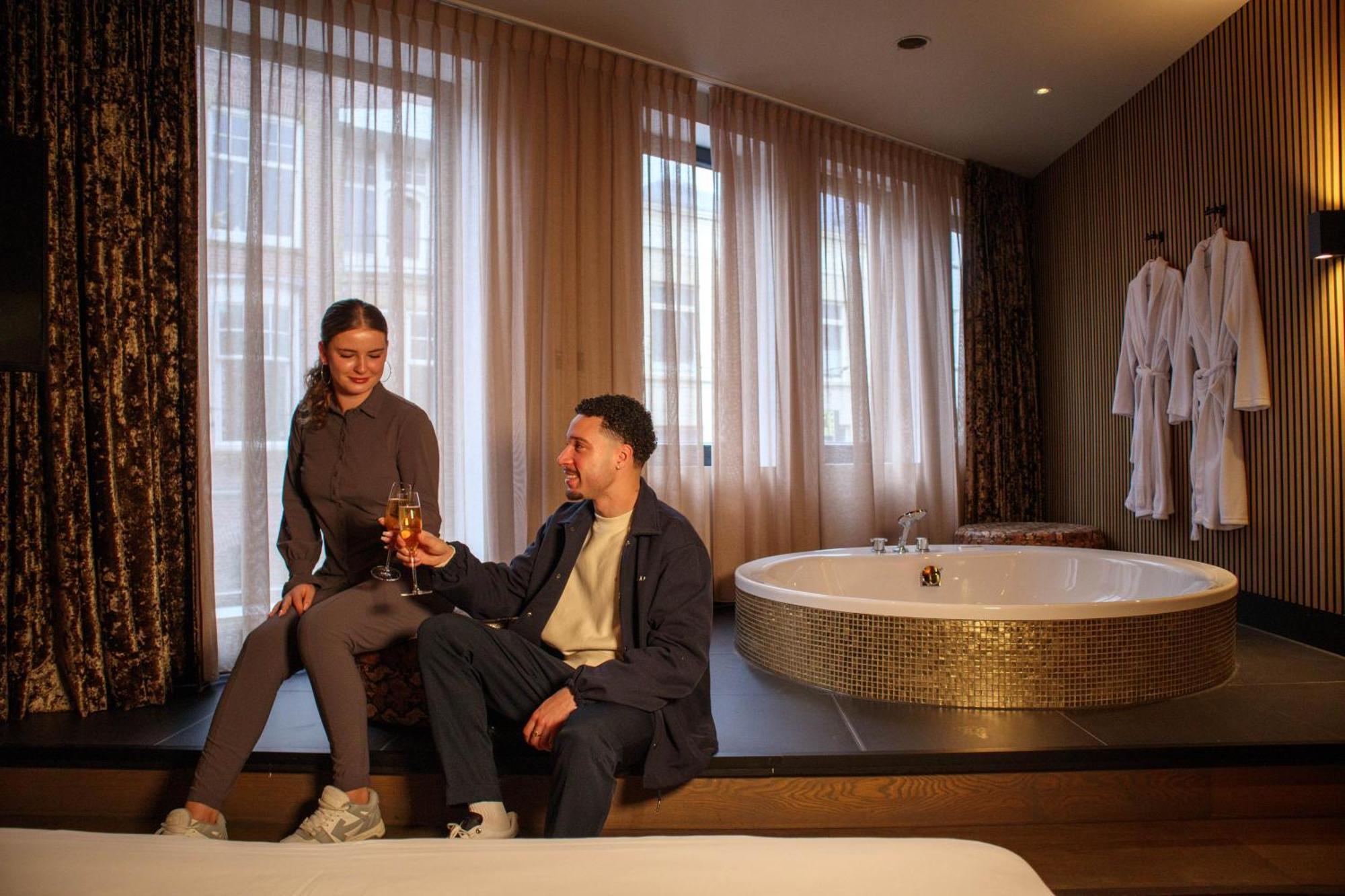 Manzo'S Suites ซานดาม ภายนอก รูปภาพ